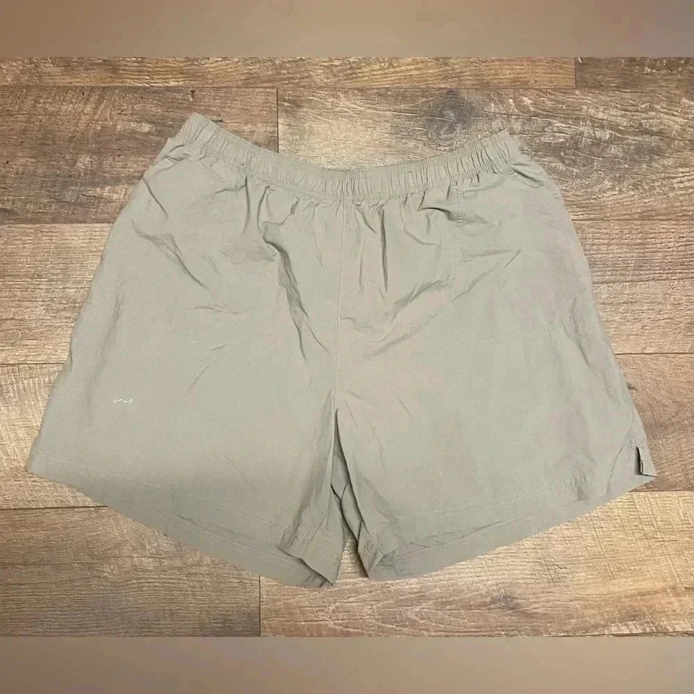 Columbia Khaki Colored Soft Shorts Adjustable Size 1X